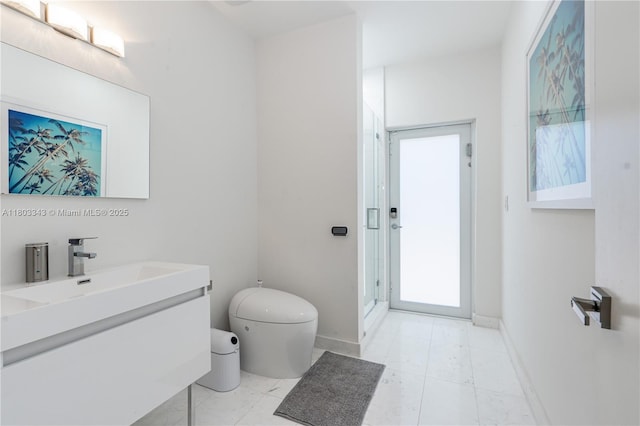 5978 Alton Rd, Miami Beach, FL 33140 - full bath featuring toilet, vanity, a shower, and baseboards