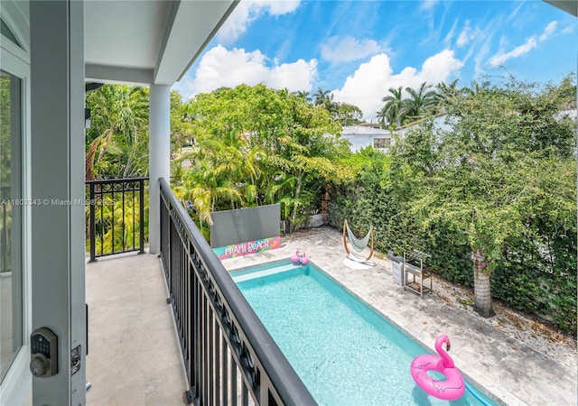 5978 Alton Rd, Miami Beach, FL 33140 - view of pool
