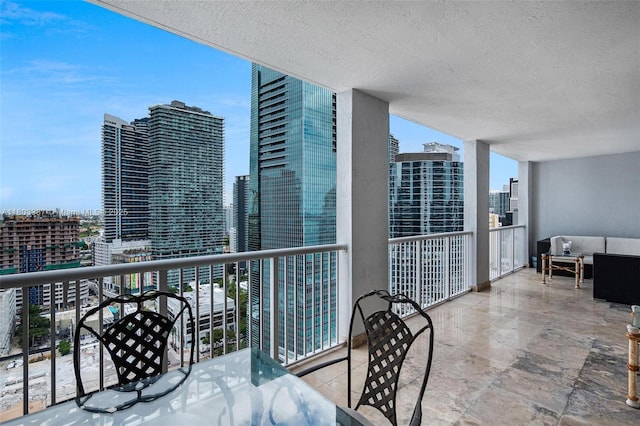 170 SE 14th St Unit 2805, Miami, FL 33131 - balcony featuring a view of city