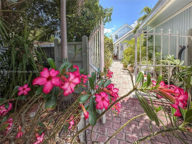 106 Gardenia Ave, Tavernier, FL 33070 - photo 4