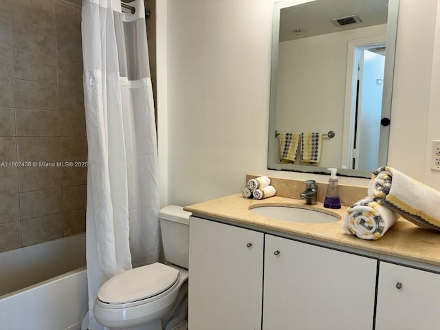 9066 SW 73rd Ct Unit 1703, Miami, FL 33156 - bathroom with toilet, vanity, and shower / bath combination with curtain