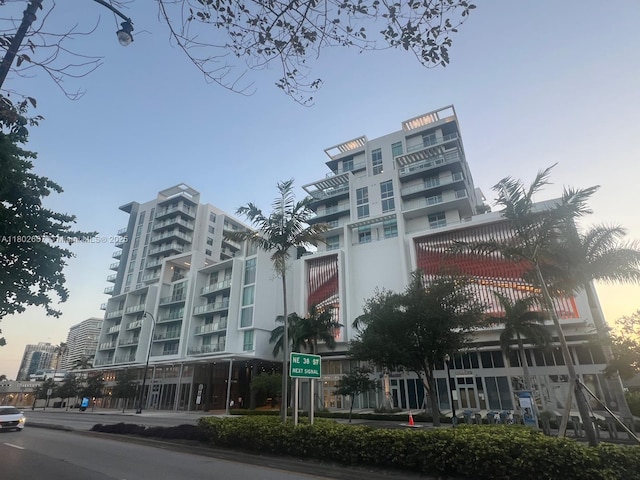 3900 Biscayne Blvd Unit N-819, Miami, FL 33137 - property at dusk with a view of apartment building / complex