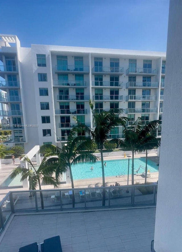 3900 Biscayne Blvd Unit N-819, Miami, FL 33137 - view of community pool