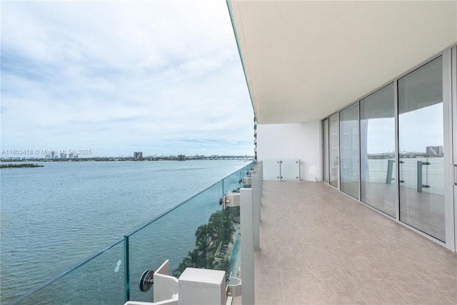 700 NE 26th Ter Unit 903, Miami, FL 33137 - balcony featuring a water view