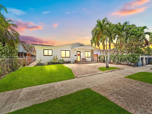 2720 SW 76th Ave, Miami, FL 33155 - view of front of home featuring stucco siding and driveway