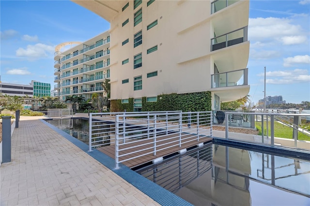 6620 Indian Creek Dr Unit 619, Miami Beach, FL 33141 - surrounding community with a city view