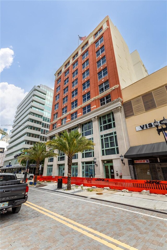 111 E Flagler St Unit 501, Miami, FL 33131 - photo 30