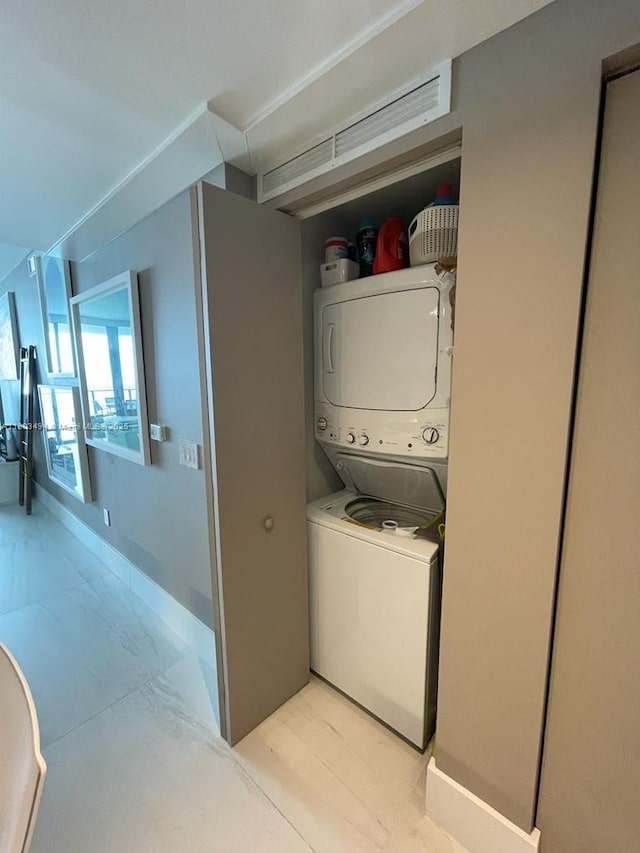 650 NE 32nd St Unit 3704, Miami, FL 33137 - laundry room with stacked washer and clothes dryer