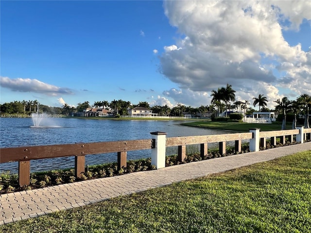 1192 Chinaberry Dr, Weston, FL 33327 - water view