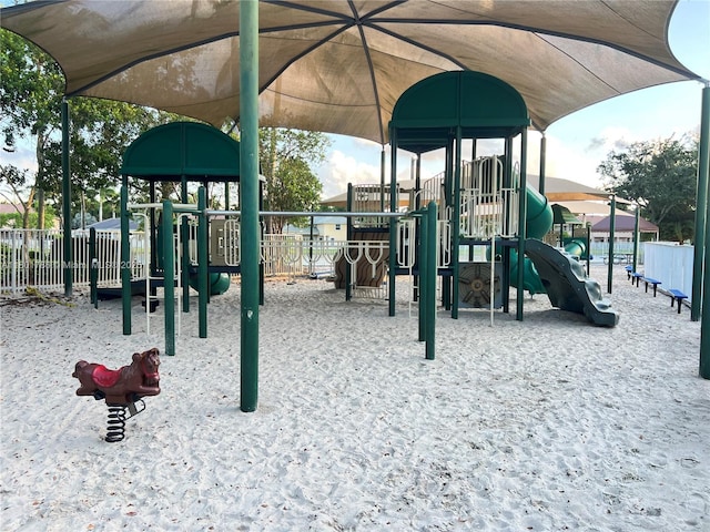 1192 Chinaberry Dr, Weston, FL 33327 - community playground featuring fence