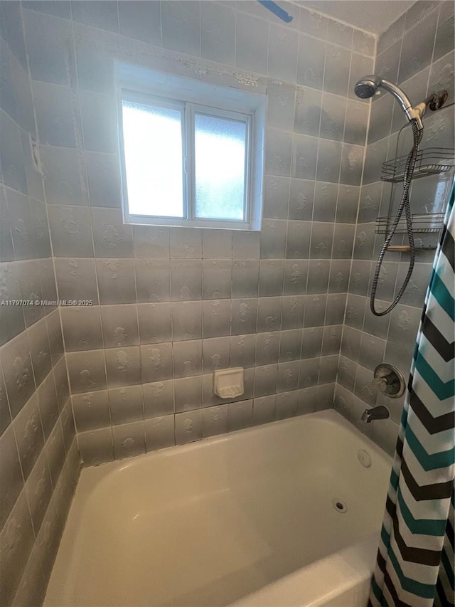 8170 NW 10th St Unit 2, Miami, FL 33126 - bathroom with shower / tub combo with curtain