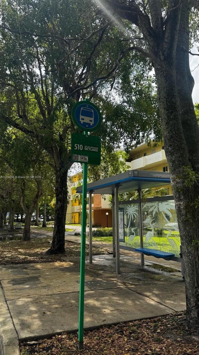 1201 NE 191st St Unit G211, Miami, FL 33179 - view of home's community