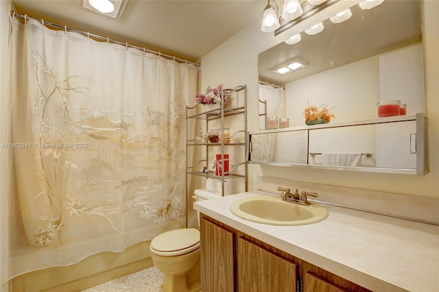 424 SE 10th St Unit 405, Dania Beach, FL 33004 - bathroom with vanity, toilet, and shower / tub combo