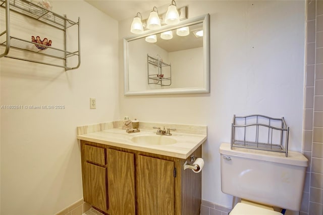424 SE 10th St Unit 405, Dania Beach, FL 33004 - bathroom with toilet and vanity