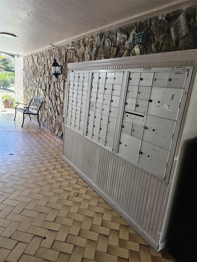 1670 NE 191st St Unit 109-3, Miami, FL 33179 - view of community featuring mail area