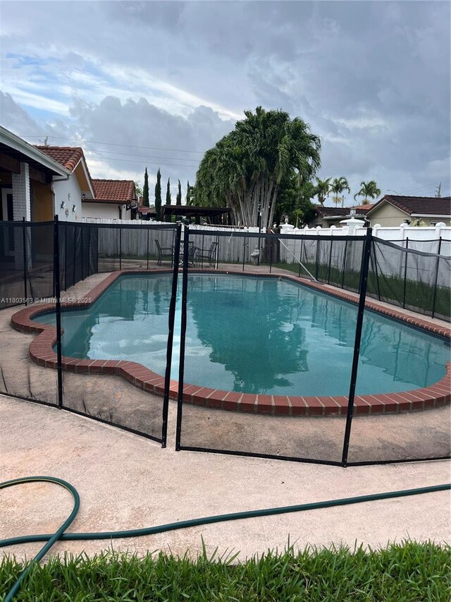 1900 SW 141st Ave, Miami, FL 33175 - view of pool with fence