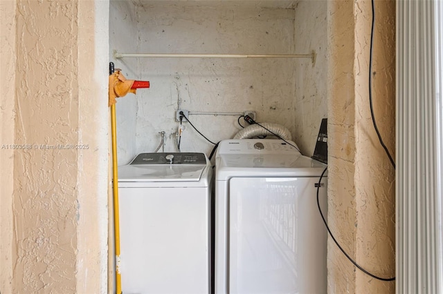 5530 W 26th Ct Unit 209, Hialeah, FL 33016 - laundry area featuring washer and dryer