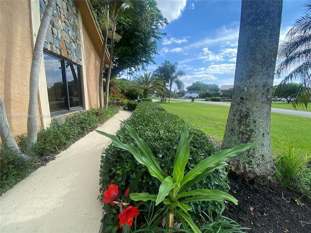 2180 SW 115th Ter, Davie, FL 33325 - view of grassy yard