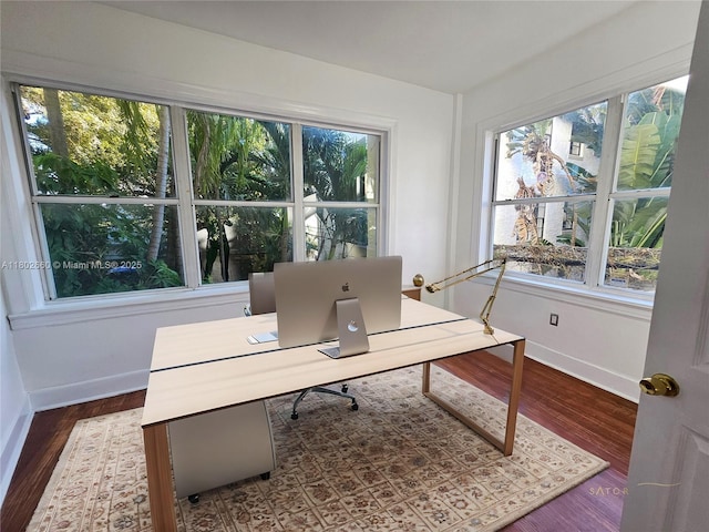 900 16th St Unit 207, Miami Beach, FL 33139 - home office with baseboards and wood finished floors