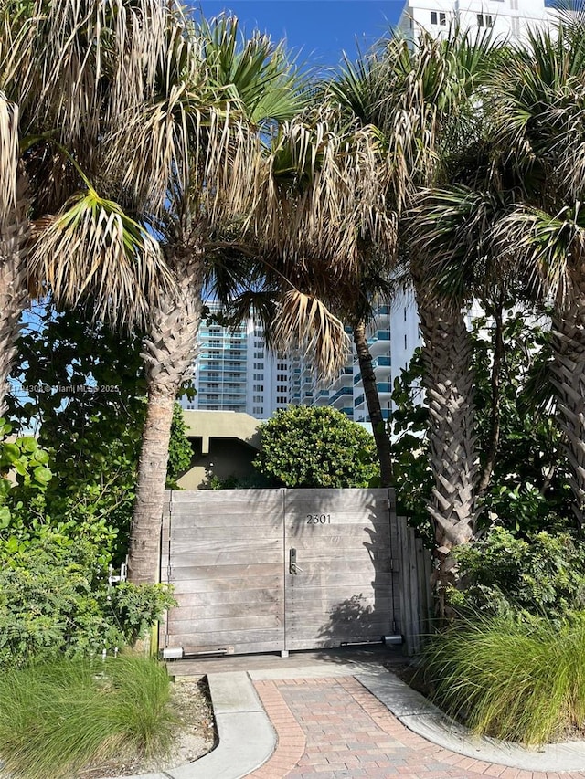 2301 Collins Ave Unit 326, Miami Beach, FL 33139 - view of home's exterior
