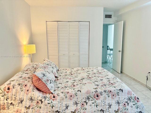 400 Kings Point Dr Unit 928, Sunny Isles Beach, FL 33160 - bedroom featuring a closet