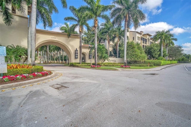 12490 NW 33rd St, Sunrise, FL 33323 - view of building exterior with curved driveway