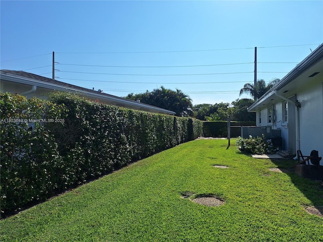 1101 SW 75th Ter, Plantation, FL 33317 - view of yard