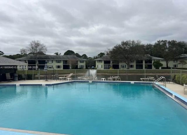 1301 Sabal Ridge Cir Unit G, Palm Beach Gardens, FL 33418 - view of community pool