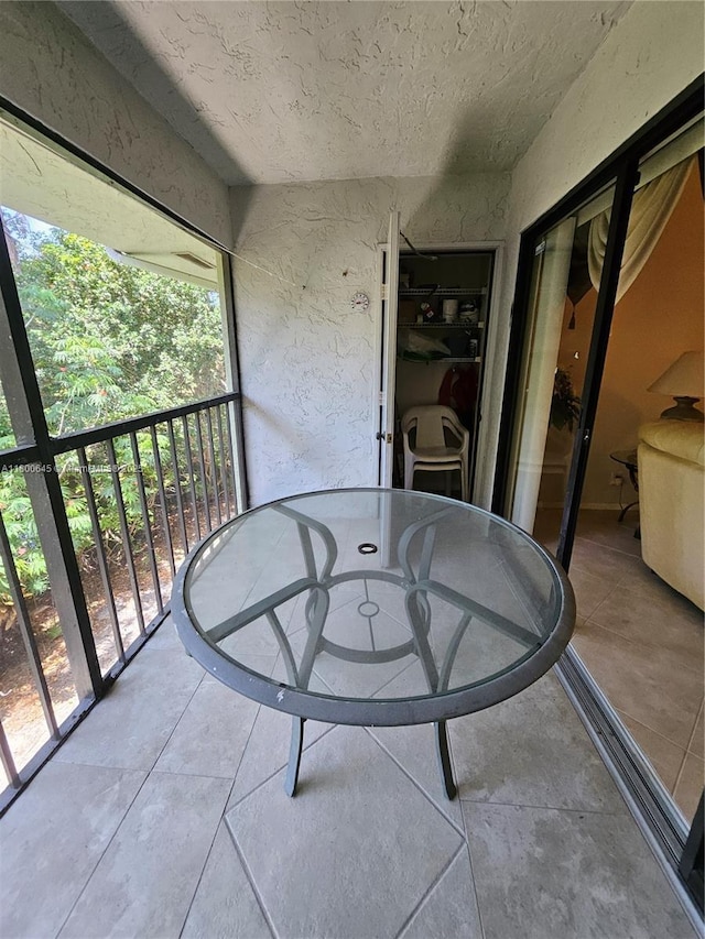 1301 Sabal Ridge Cir Unit G, Palm Beach Gardens, FL 33418 - balcony featuring outdoor dining area