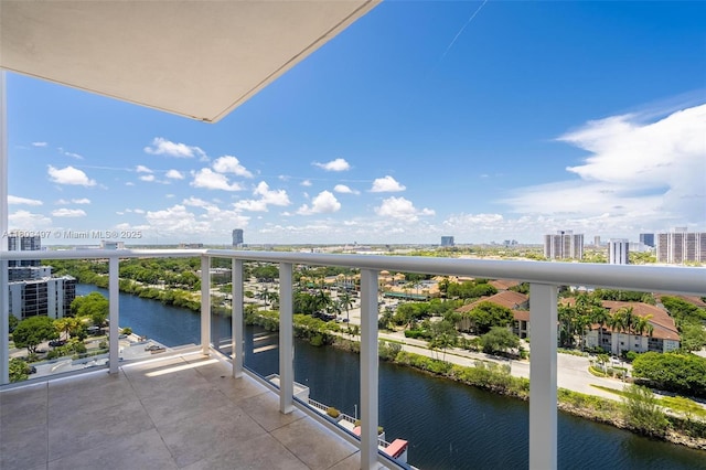 3675 N Country Club Dr Unit 1610, Aventura, FL 33180 - photo 3
