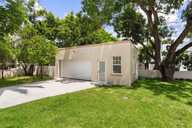 1801 SW 12th St, Miami, FL 33135 - garage featuring concrete driveway