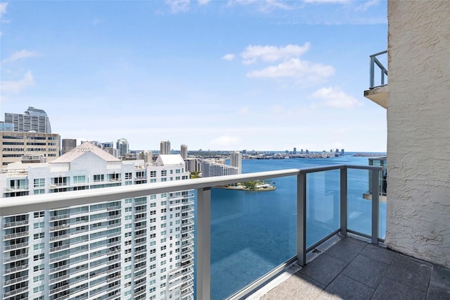 1155 Brickell Bay Dr Unit Ph204, Miami, FL 33131 - balcony featuring a view of city and a water view