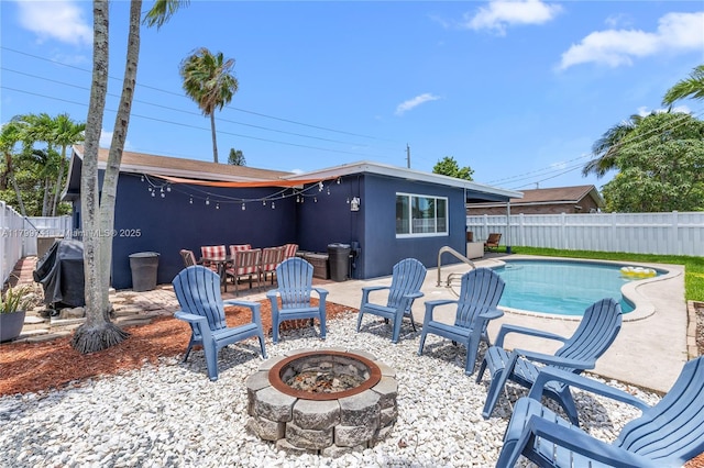 11400 NW 29th Mnr, Sunrise, FL 33323 - fenced backyard with an outdoor fire pit, a patio, and a grill