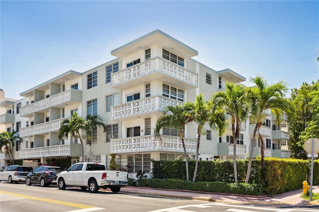 949 Pennsylvania Ave Unit 303, Miami Beach, FL 33139 - view of apartment building / complex