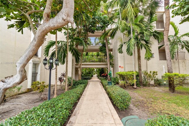 6886 N Kendall Dr Unit D207, Pinecrest, FL 33156 - view of property's community