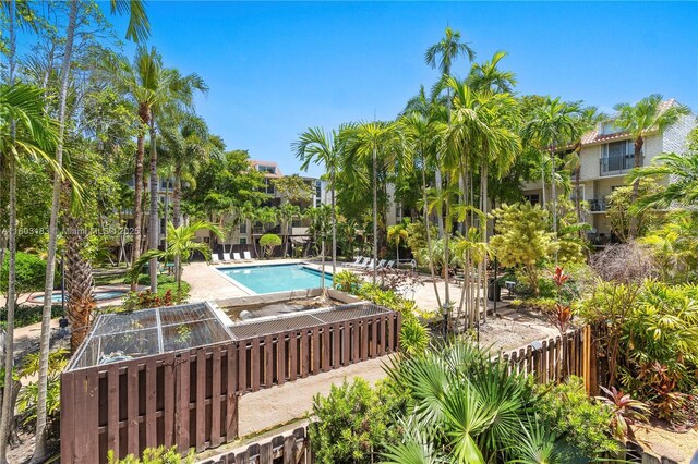 6886 N Kendall Dr Unit D207, Pinecrest, FL 33156 - view of community pool