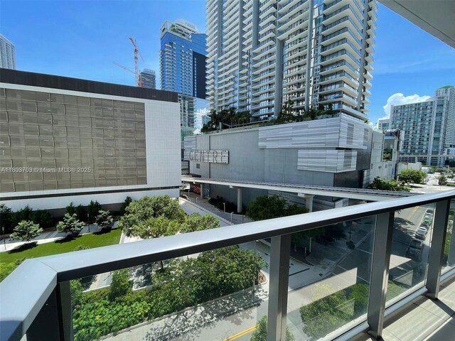 31 SE 6th St Unit 907, Miami, FL 33131 - water view featuring nearby urban area
