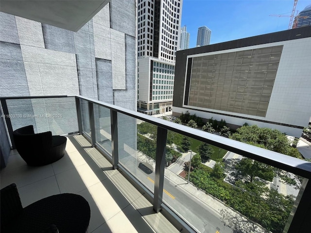 31 SE 6th St Unit 907, Miami, FL 33131 - balcony featuring a view of city