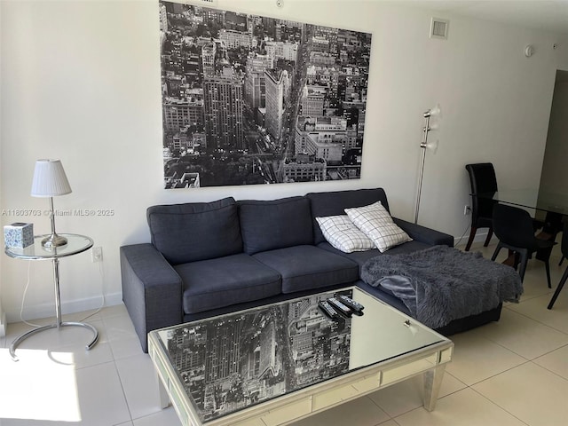 31 SE 6th St Unit 907, Miami, FL 33131 - tiled living area with baseboards