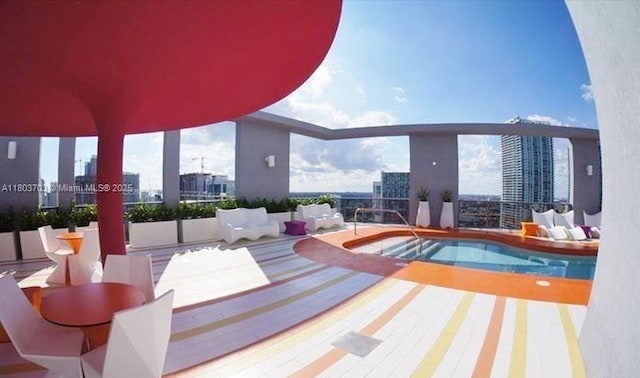 31 SE 6th St Unit 907, Miami, FL 33131 - view of community pool