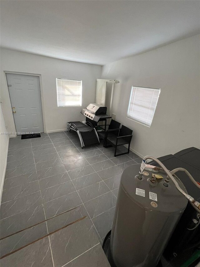 1472 NE 150th St, Miami, FL 33161 - view of living room