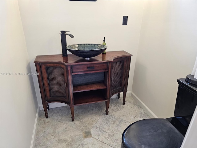 8240 NW 15th St, Pembroke Pines, FL 33024 - office space with a sink and baseboards