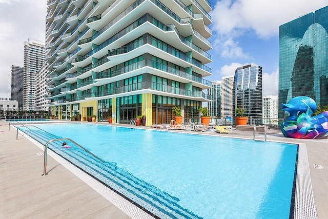 1300 S Miami Ave Unit 2006, Miami, FL 33130 - view of community pool