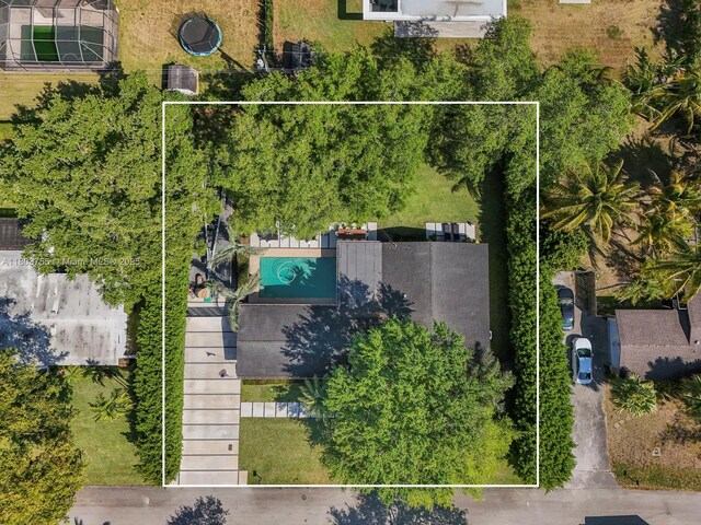 7945 SW 98th Ter, Miami, FL 33156 - aerial overview of property's location with property boundaries highlighted