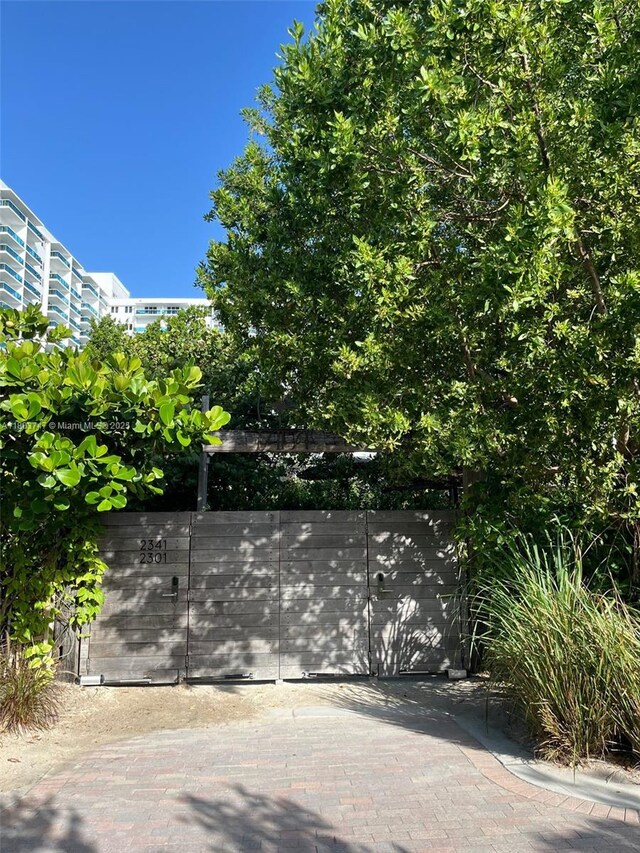 2301 Collins Ave Unit 731, Miami Beach, FL 33139 - view of patio
