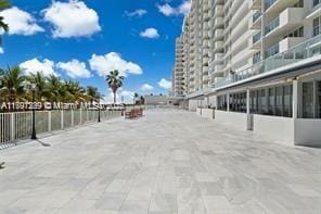 5601 Collins Ave Unit 615, Miami Beach, FL 33140 - view of community