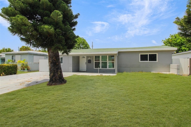 7917 Kismet St, Miramar, FL 33023 - ranch-style home featuring driveway