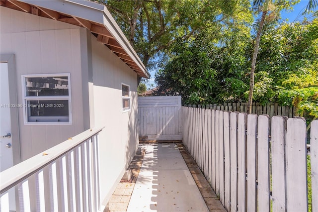 9813 SW 57th St, Cooper City, FL 33328 - view of side of home with fence
