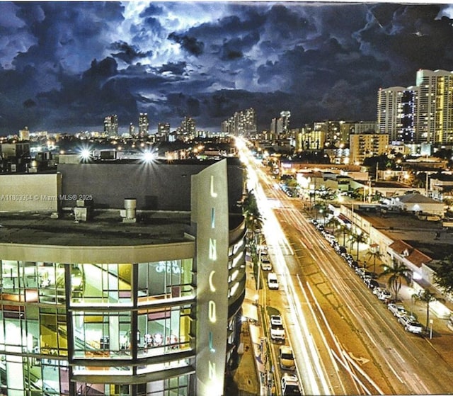 1618 Michigan Ave Unit 26, Miami Beach, FL 33139 - view of city with a view of city lights