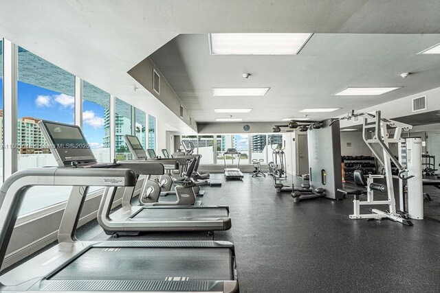 275 NE 18th St Unit 306, Miami, FL 33132 - view of gym